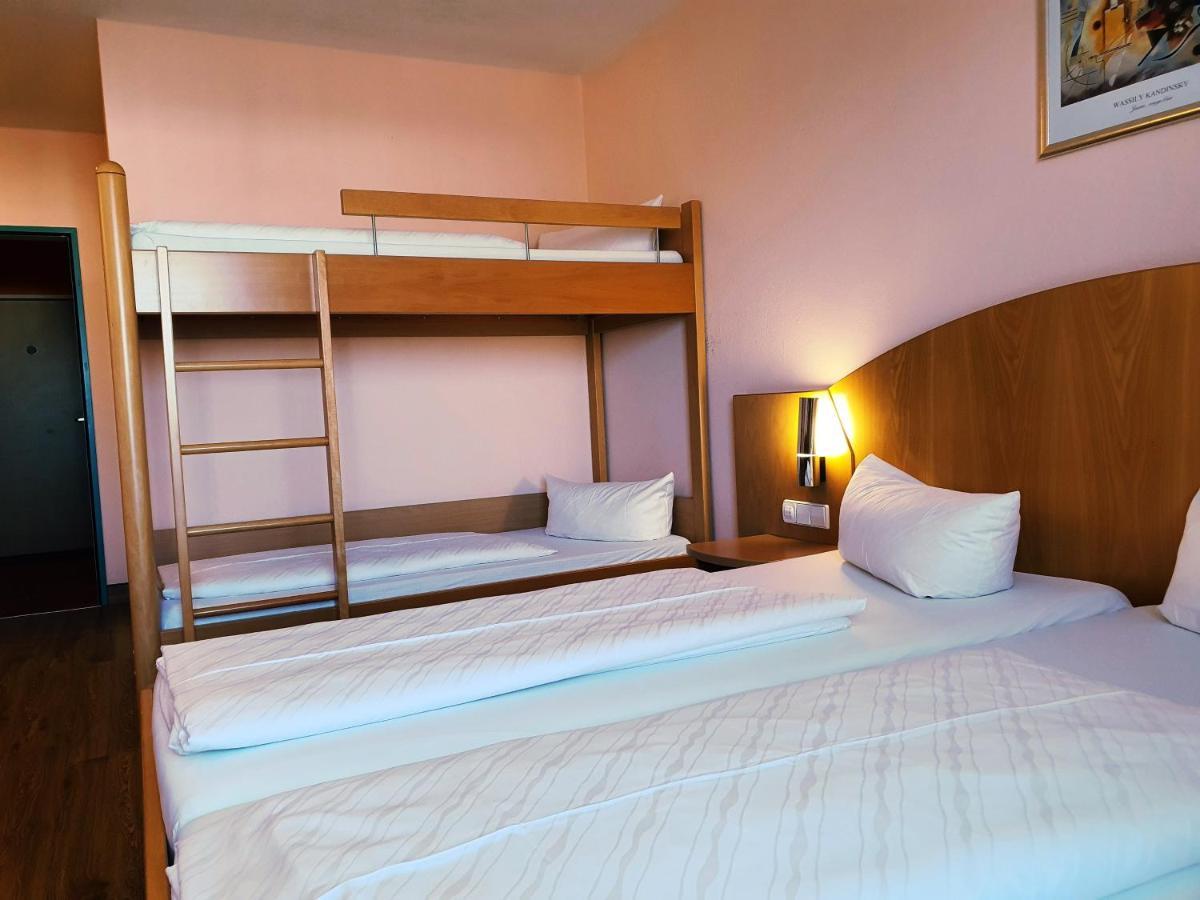 Hotel Sunparc - Shuttle Zum Europa-Park Rust 4Km & Rulantica 2Km Ringsheim Exterior photo
